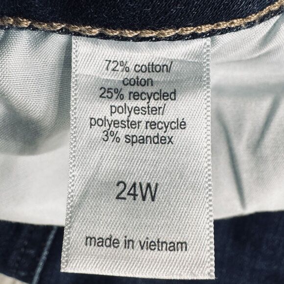 Maurices Mid Fit Mid Rise Crop Jeans Plus 24W (46x20) Dark Blue Button Fly Women - Picture 6 of 10